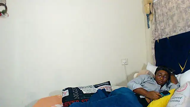 Chat +18 de veronica1xxx ao vivo