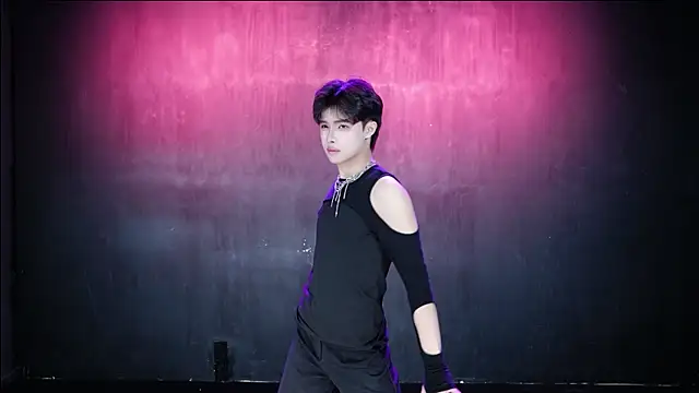 Chat XXX Live Queen-Vibe