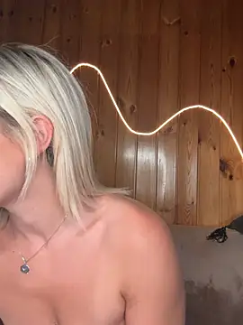 petrouchkaaa_ Live XXX-chat