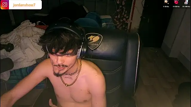 Show modela JordanShow na web-kameri