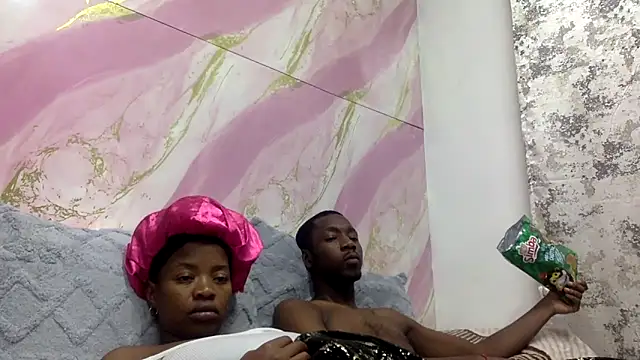 SweetJuicyLipsCandy élő XXX-chatje