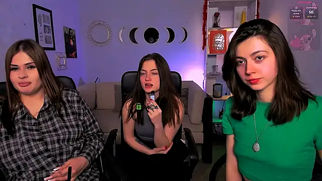 kitniss_dreamy: διαδικτυακό σόου στην κάμερα