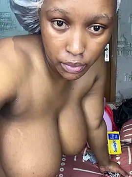 Bellabootie's Webcam Show