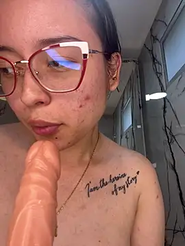 Chatroom XXX en direct de Shady_bug