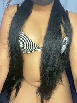 Shelas_room_official webcam show