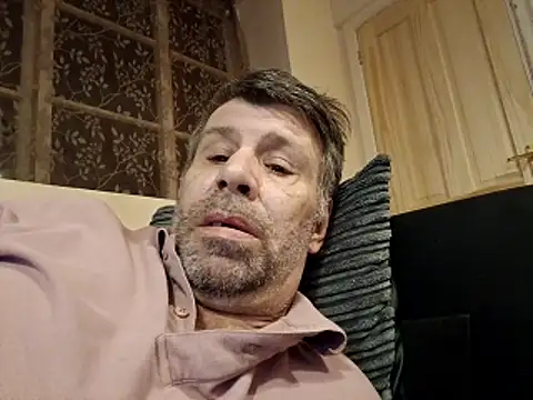 Show modela stud2512 na web-kameri