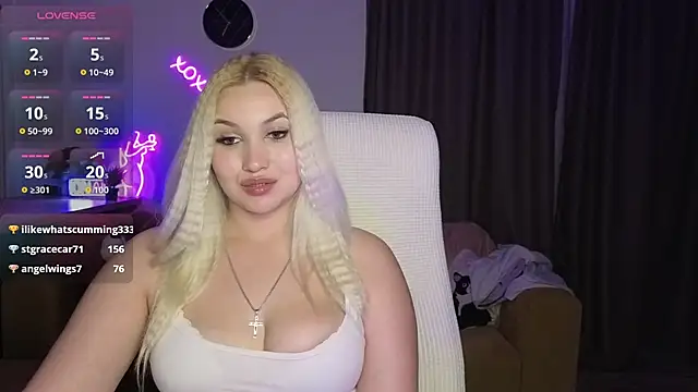 adrelaxina's Live XXX Chat