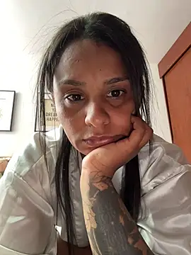 J_loren Chat XXX in diretta