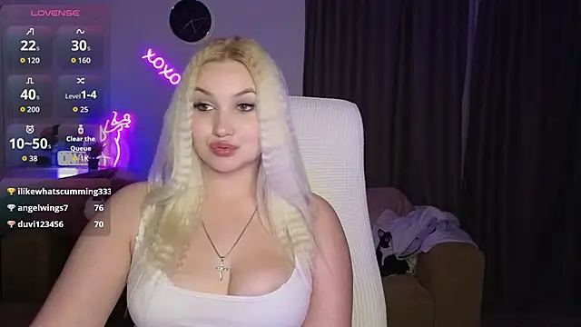 adrelaxina's Live XXX Chat