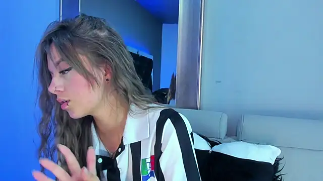 Онлайн чат XXX AmmyJones_