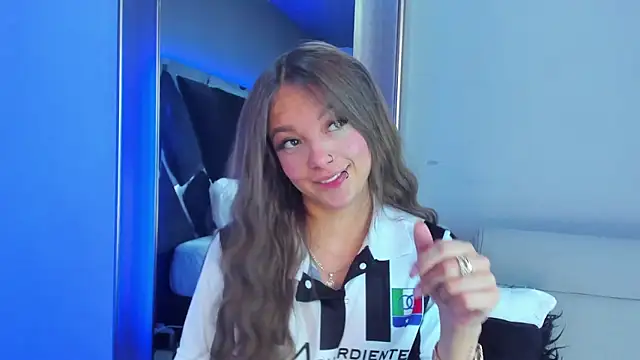 AmmyJones_: онлайн-секс-чат