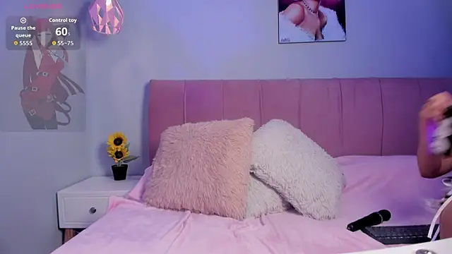 ela_petit 现场XXX聊天