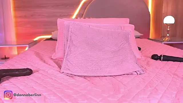 danna_berlin_'s Live XXX Chat