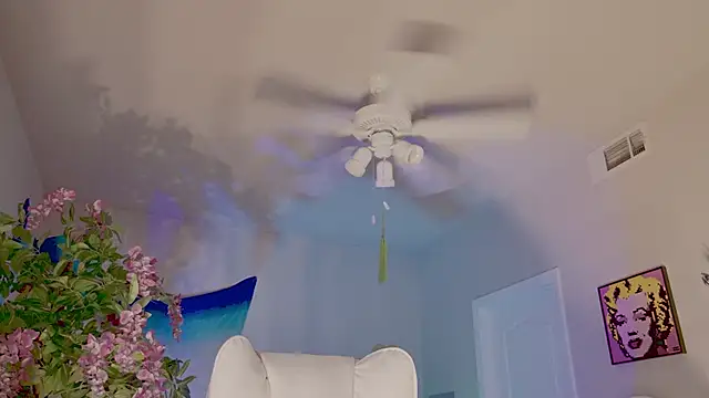 XXX chat uživo modela Talulaa