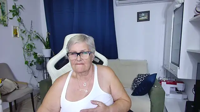 Selenna57 Adlı Modelin Canlı XXX Sohbeti