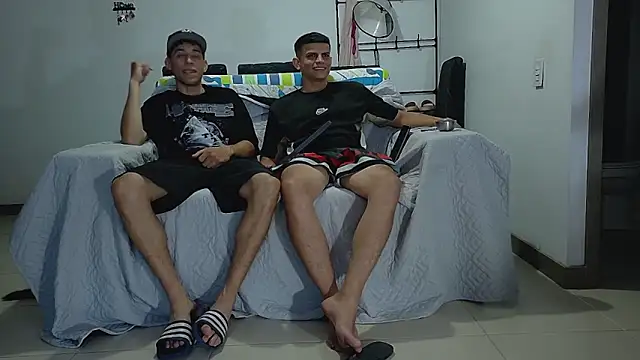 Party_Straight live XXX chat