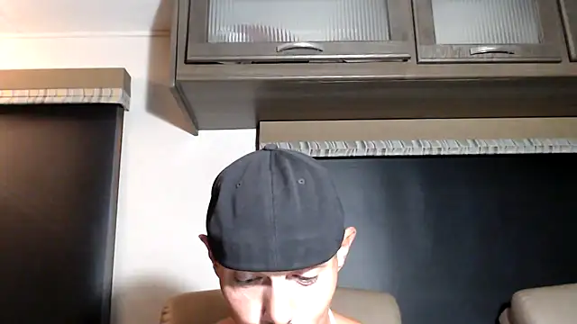 ThickD2C live XXX chat