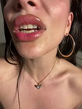 JolieBee 网络视讯表演