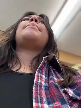 miacanela_xo: απευθείας συνομιλία ΧΧΧ