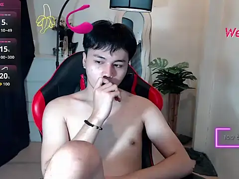 urasiantwink69 网络视讯表演