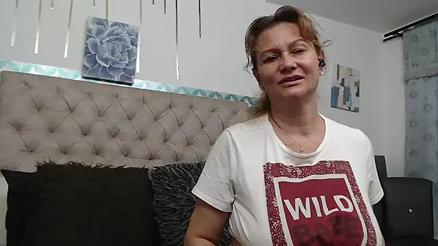 VictoriacoperinoのライブXXXチャット