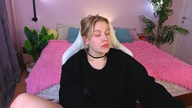 Chat +18 de Colleen_Blake ao vivo