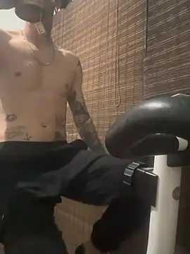 luckydick333's Live XXX Chat