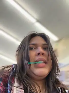 miacanela_xo's Live XXX Chat