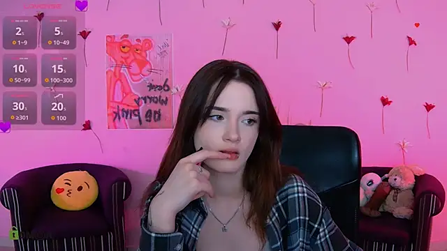 liana_kisses 现场XXX聊天