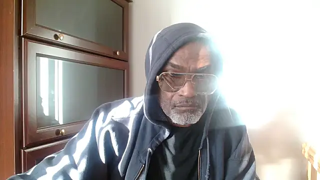 sinnernoir élő XXX-chatje