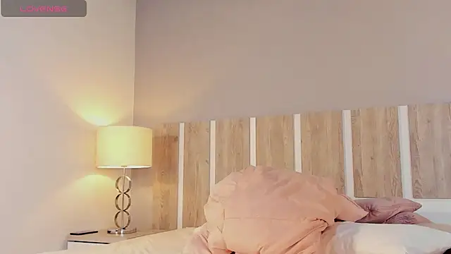 EmilySearss 现场XXX聊天