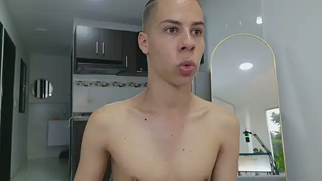 grey___27 Adlı Modelin Canlı XXX Sohbeti