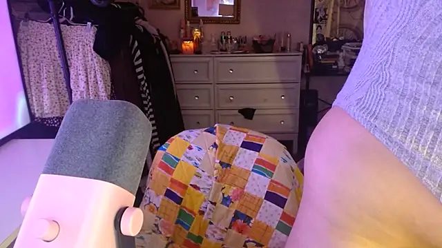 nomichuu's Webcam Show