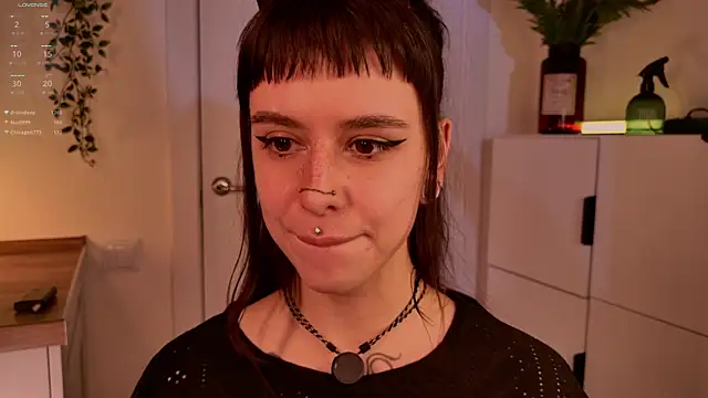 MichaellaMoon's Live XXX Chat