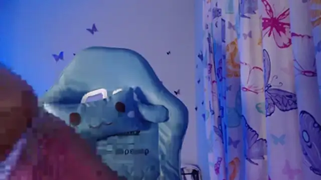 Chat +18 de NicolleTaylor ao vivo