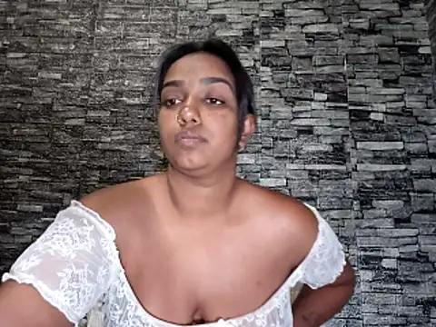 Indiasfantasy_ élő XXX-chatje