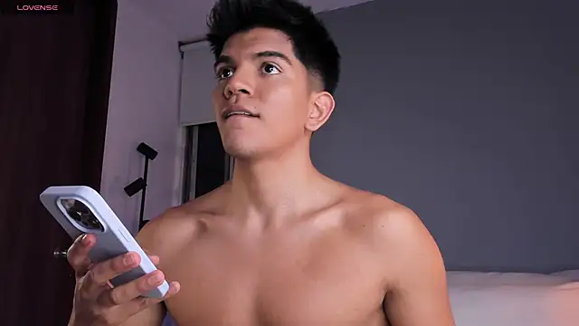 OnlySanttyのライブXXXチャット