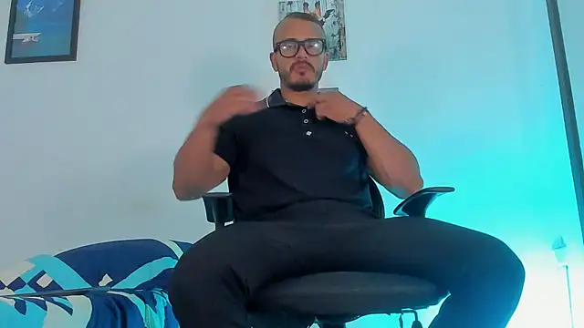 magnusclark – Live XXX-chat