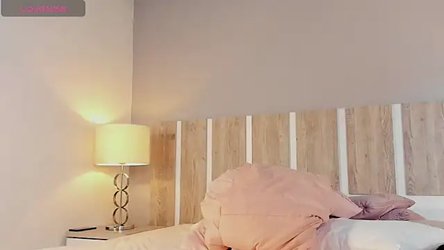 EmilySearss – Naživo XXX chat