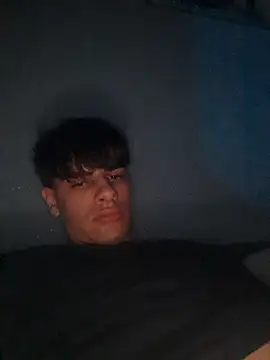 ilcazzone32 Webcam show