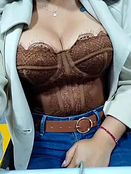 Luianna's Live XXX Chat