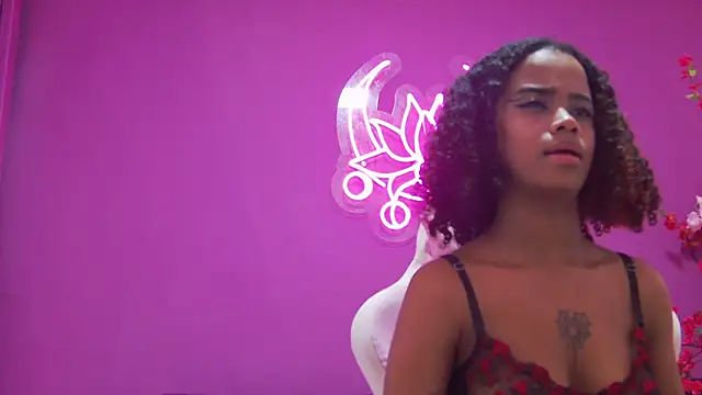 Spicy_Cinammon webcam show