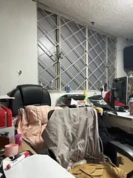 SALOME_KORLAND live XXX chat