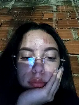 Chat +18 de Natalye_23 ao vivo