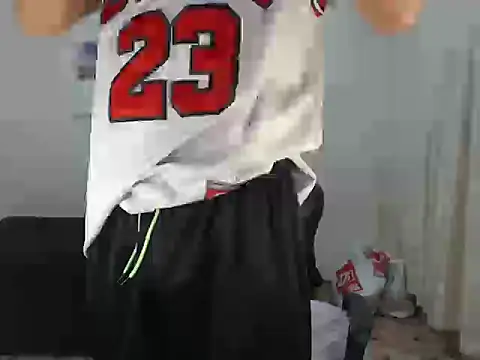 emiliano_hottt Webcam-Show