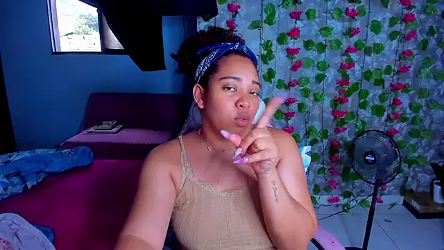 Chat +18 de AngelaCoffee ao vivo