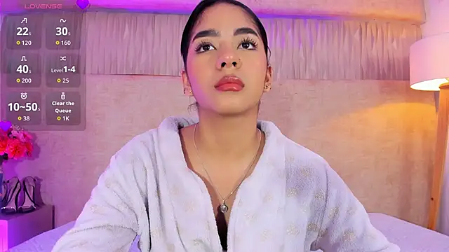 _kyraa_'s Webcam Show