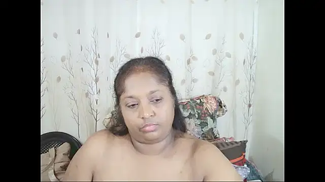 IndiantashaのライブXXXチャット