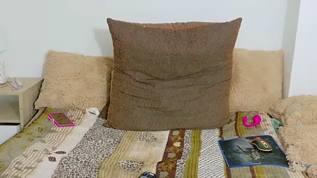 irisconde Chat XXX in diretta