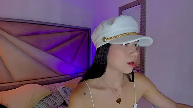 FaloonRoussel Live XXX Chat